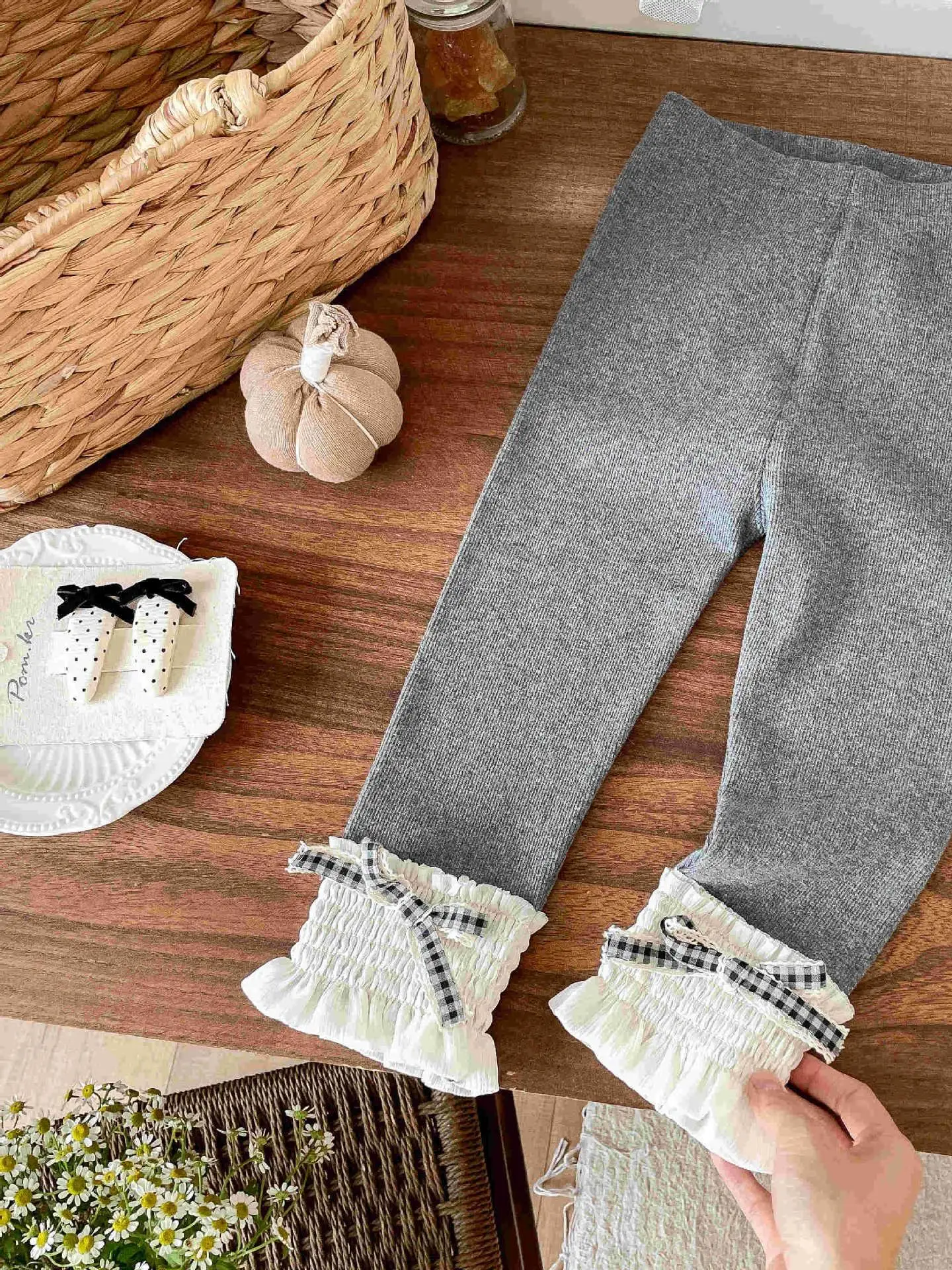 

Милые кружевные брюки-шорты с декоративными элементами, длинные брюки для девочек, осенняя новинка, модные