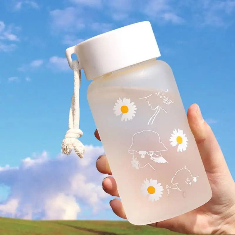 500ml Small Daisy Transparent Plastic Water Bottles BPA Free Creative Frosted Water Bottle With Portable Rope Travel Tea Cup