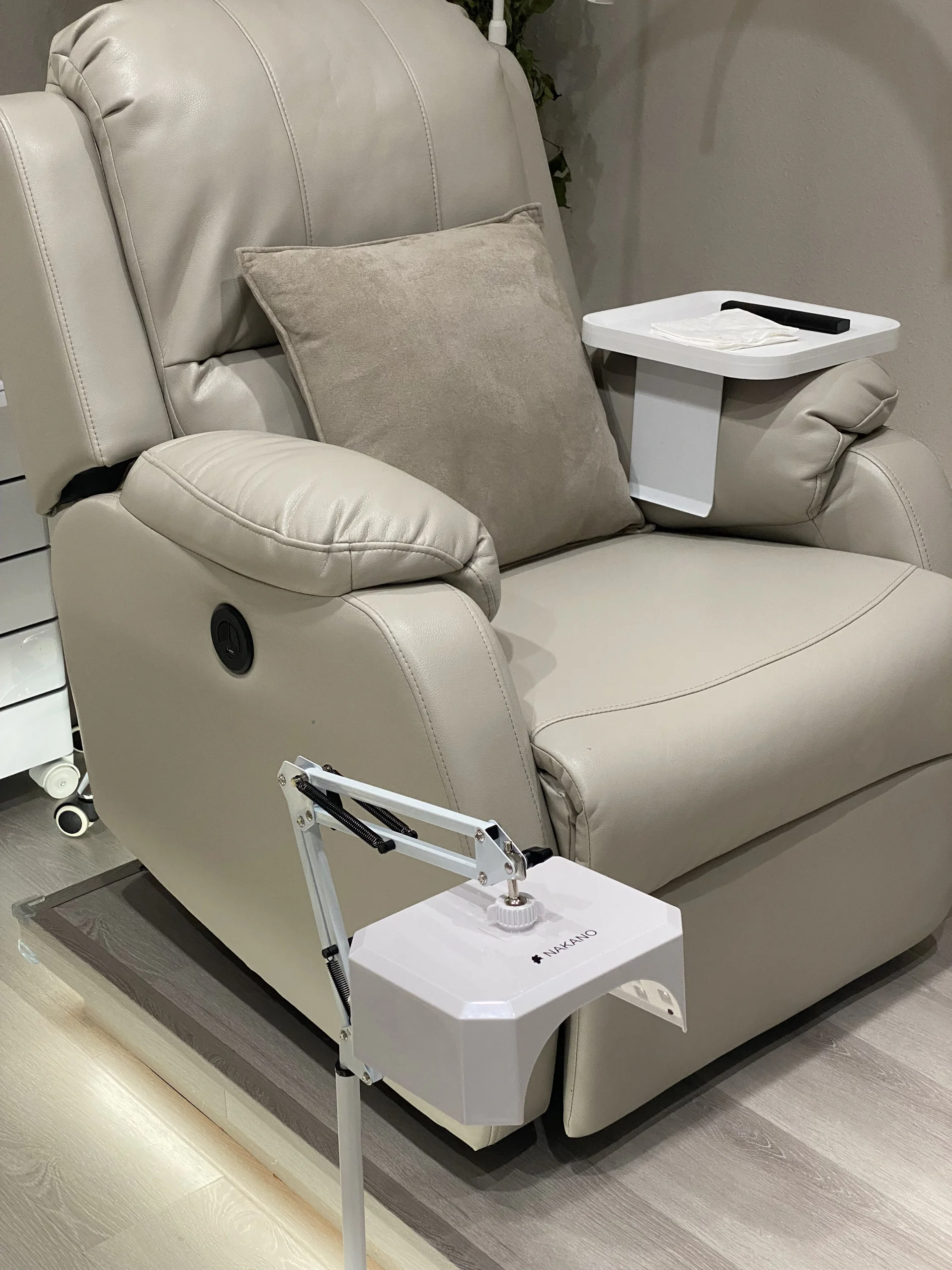 NAKANO 2025 Nieuwe collectie Professionele High Power Groothandel Voetnagellamp Nageldroger Licht Draagbare UV LED-nagellamp