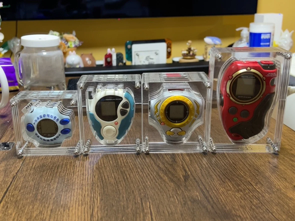 

Подставка Digimon Digivice в официальном стиле — прозрачная акриловая витрина и органайзер, только корпус!!!