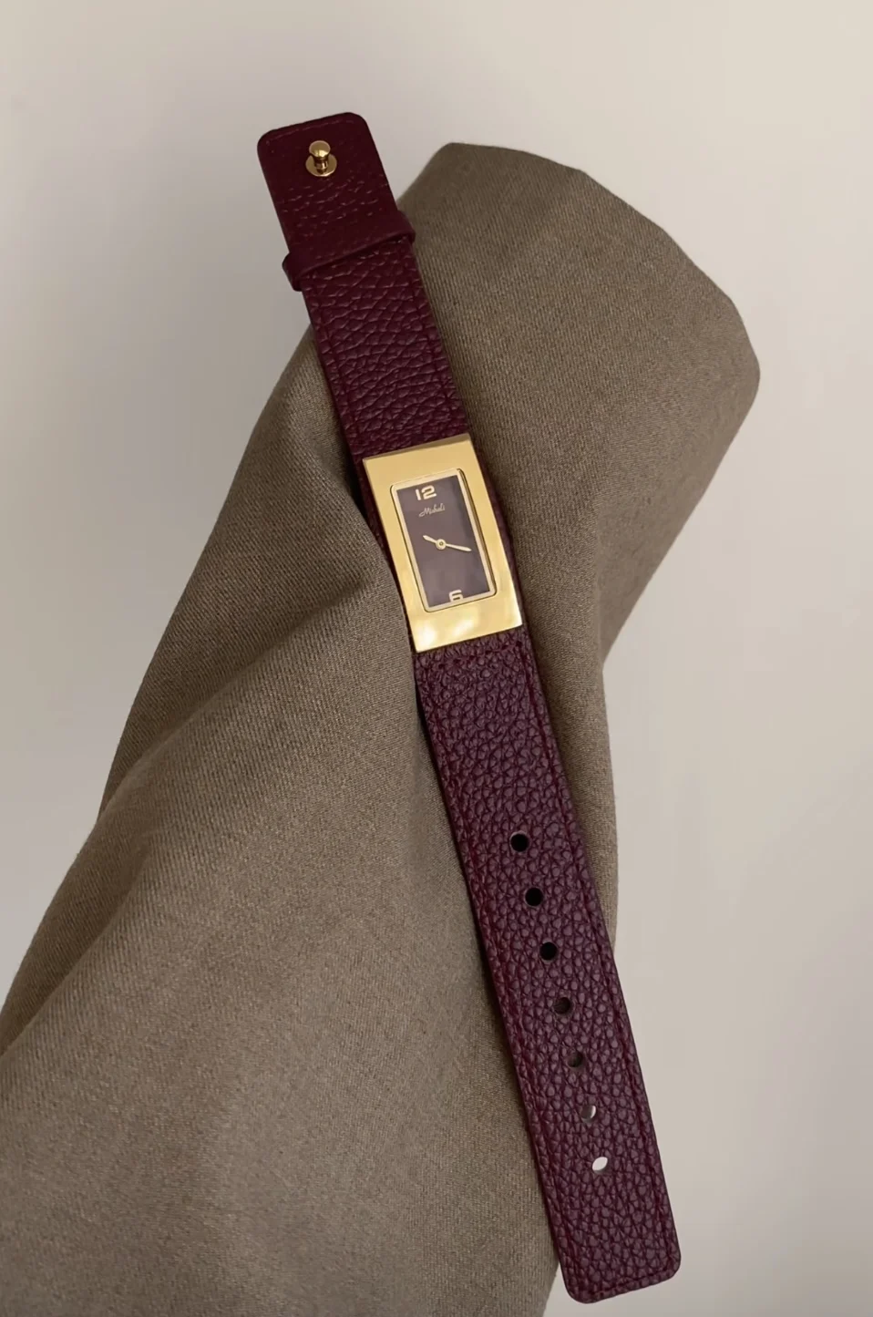 

Винтажные красные минималистичные легкие роскошные изысканные модные кожаные женские часы Ankora, элегантные женские часы