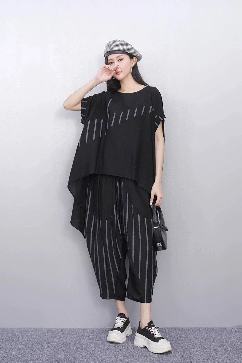 

2023 летний новый модный комплект, женские свободные футболки с короткими рукавами, топ, женские полосатые шаровары, комплект из двух предметов J1017