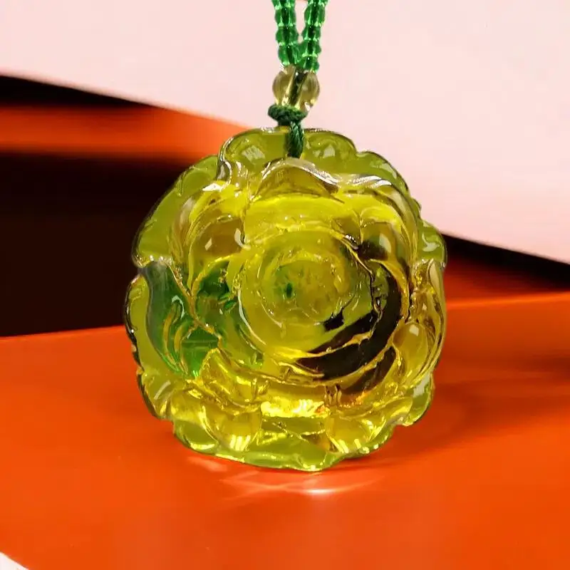 

Amber Rose Pendant Necklace Luxury Talismans Chinese Flower Charm Accessories Gift Designer Amulet Carved Jewelry Vintage