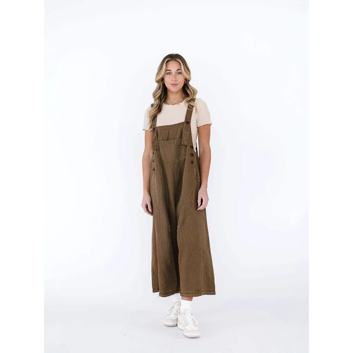 Retro Distressed Wide Leg Comfortable Denim Overalls for Women Loose Fit Stylish Fashion Crossing Hole Punch Resistant
