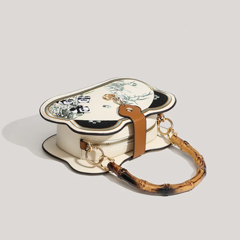 2025 العلامة التجارية الراقية تصميم النمط الصيني الباندا التطريز الرجعية الخيزران مقبض حقائب اليد الفاخرة موضة حقائب كروسبودي حقيبة الزفاف #4