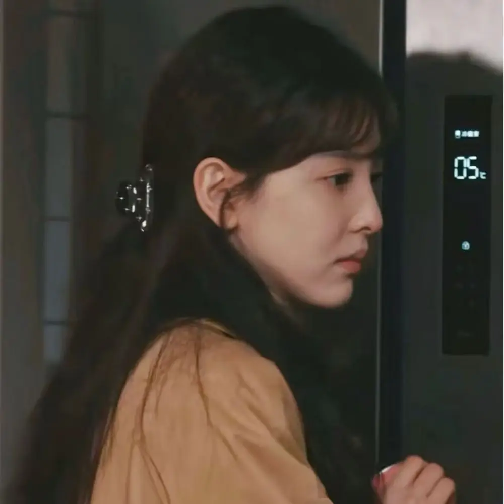 

Rhinestone Transparent Acetate Hair Claw Hair Clip Butterfly Acetic Acid Shark Clip Headwear Shark Clip Rhinestone Hair Claw