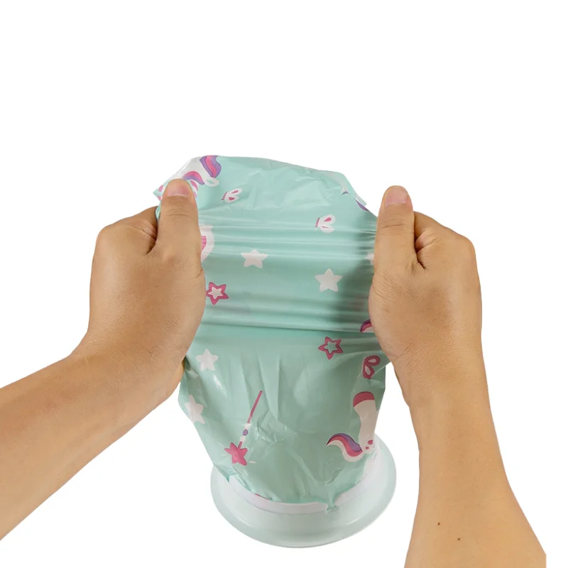 10 قطع من أكياس القيء التي يمكن التخلص منها بنمط عشوائي - أكياس قيء الطوارئ الأساسية المحمولة لمرض السيارة ودوض البحر، أنماط جميلة مختلفة، أكياس الغثيان لإزالة الروائح الكريهة، مثالية لجولات القيادة الذاتية والطائرات، والسفن، وأكياس القمامة الخارجية متعددة الأغراض