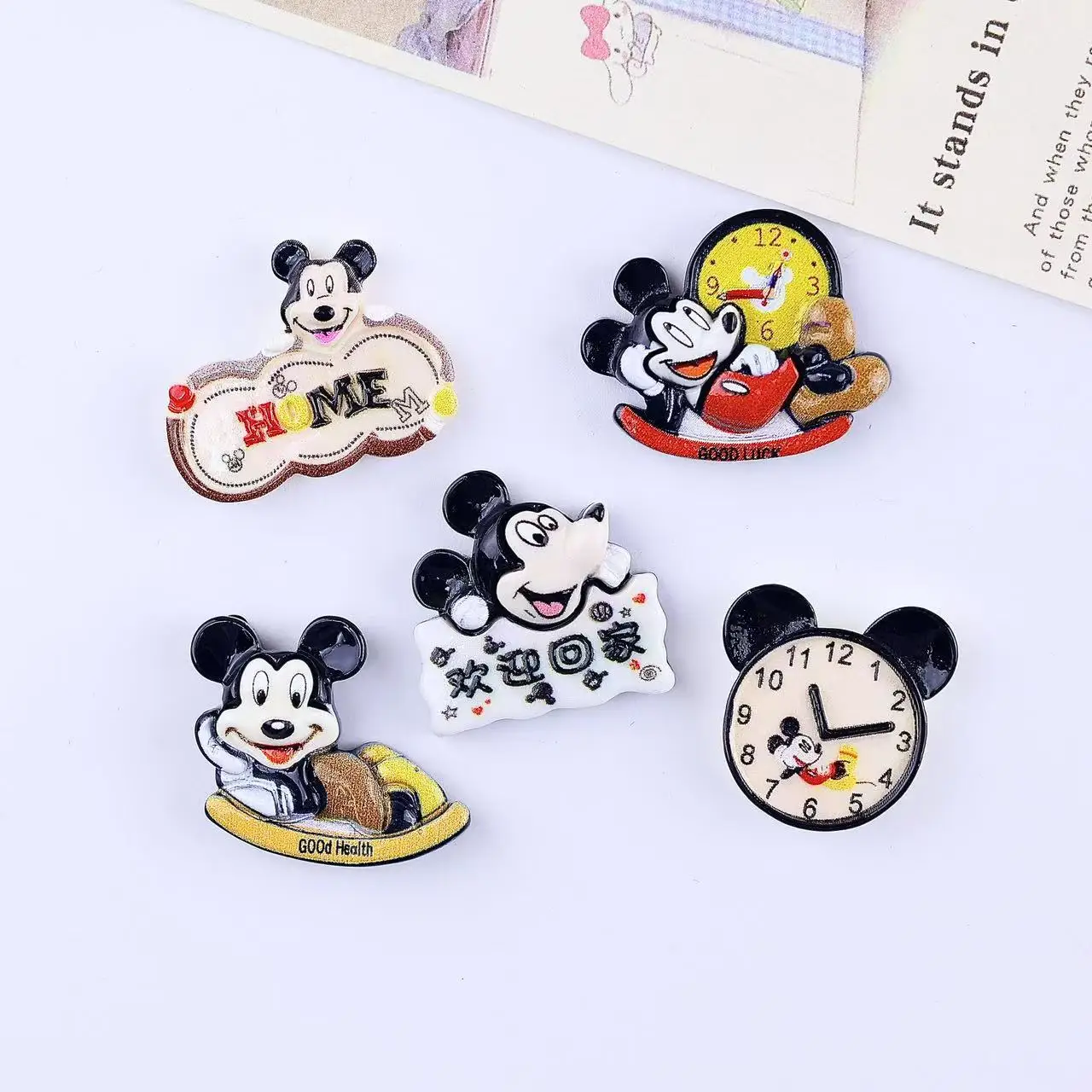 Miniso漫画DIYレジンアクセサリー可愛い黒チーチークリームグルー手作りヘアクリップ携帯電話ケース靴バックルアクセサリー