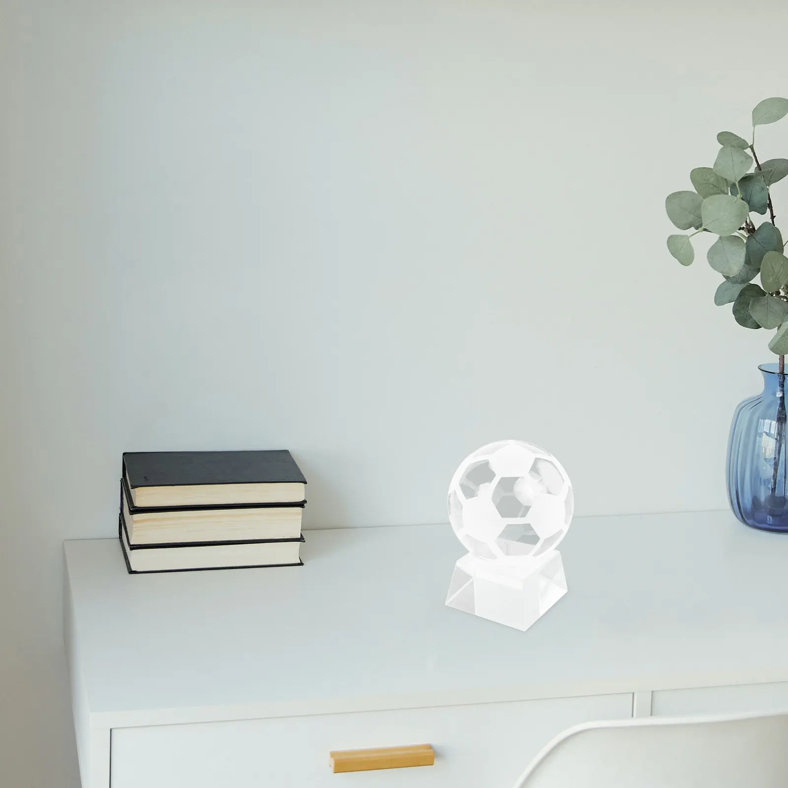 

Прозрачный хрустальный футбольный мяч: украшение, реквизит для фото, сувенир для спортивной тематической вечеринки