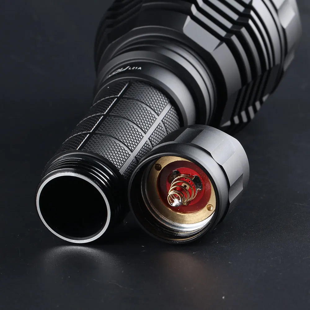 Convoy L21A with luminus sst40 ,copper DTP board and ar-coated