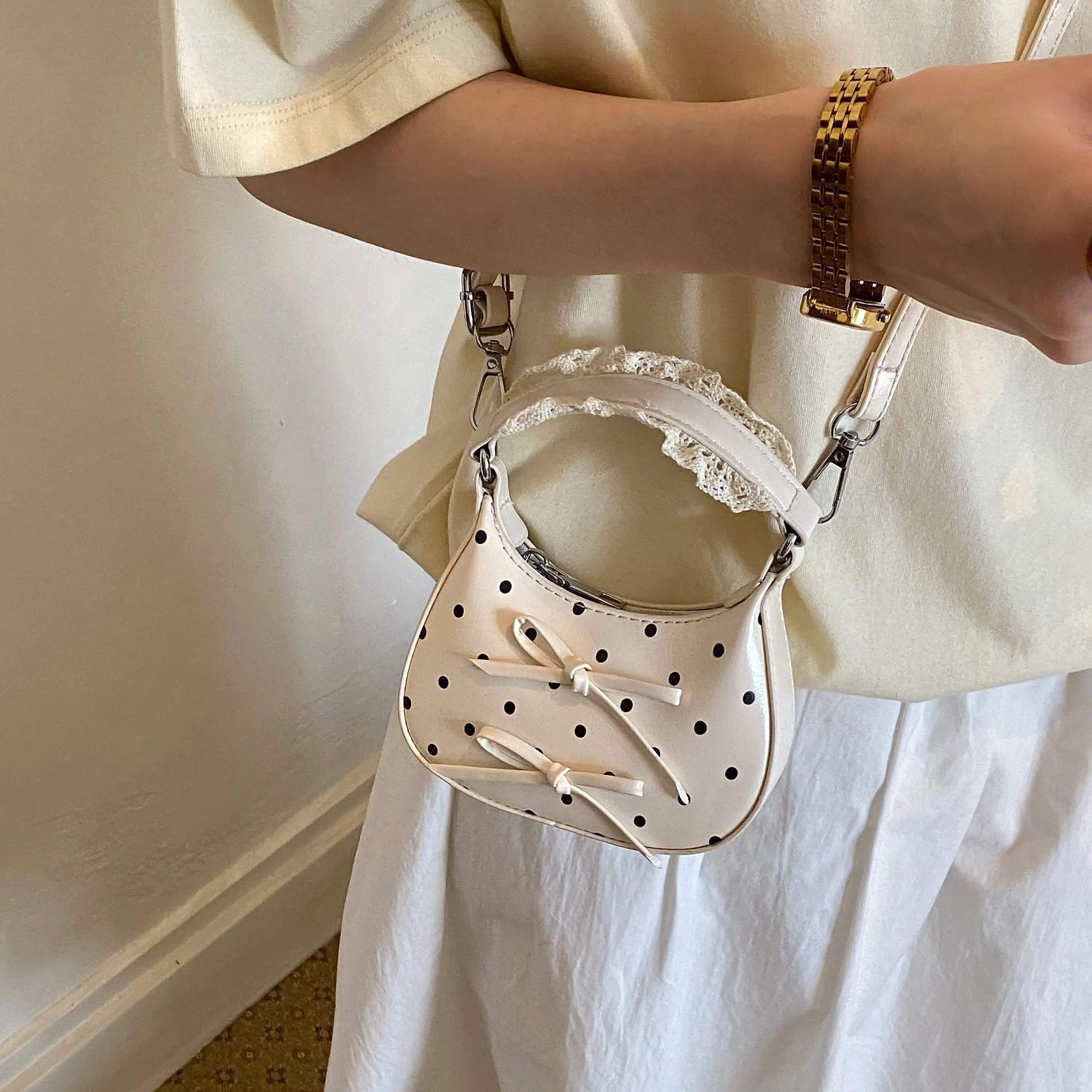 Texture Pu Leather Mini Handbag Bow Lace Polka Dot Cute Crossbody Red Envelope Korean Style Women's Small Square Bag 2026 New