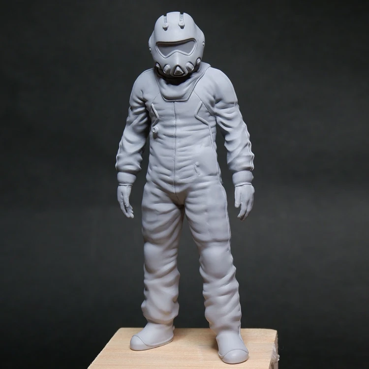 1/20 Scale Die Cast Resin Model Assembly Kit Resin Figure Mercenary Space Pilot Unpainted Free Shipping