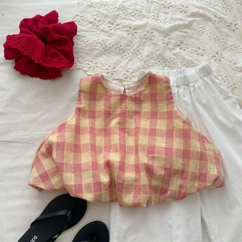 

2025 Summer New Children's Cute Bud Sleeveless Shirt for Girls, Baby Color-Contrast Checkered Round Neck Blouse.