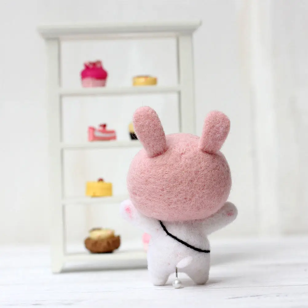 

Wool Felting Material Pack DIY Needle Felting Kit for Cartoon Kitty Craft English Manual Included Beginner Art Craft