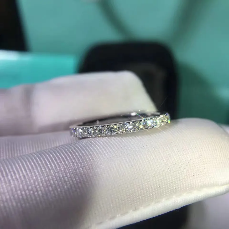 Hot Sale Genuine 18K white gold Pave Simulated Diamond Ring Fine Jewelry Simple Element Round Thin Rings for Women Wholesale