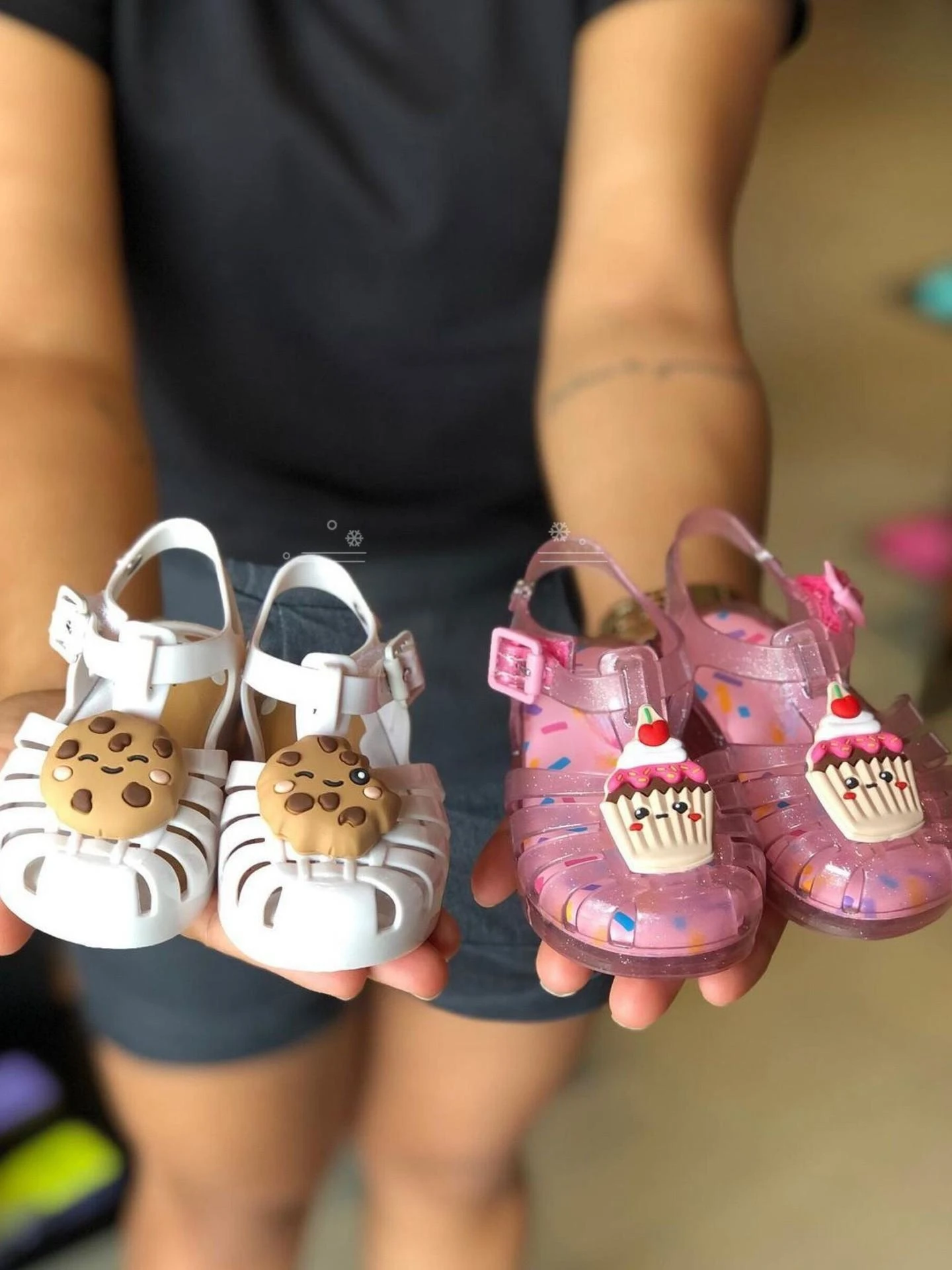 Children's Sandals New Baby Kids Jelly Shoes Boys and Girls Cookie Cartoon Baotou Beach Shoes Cute Ice Cream Roman Sandals