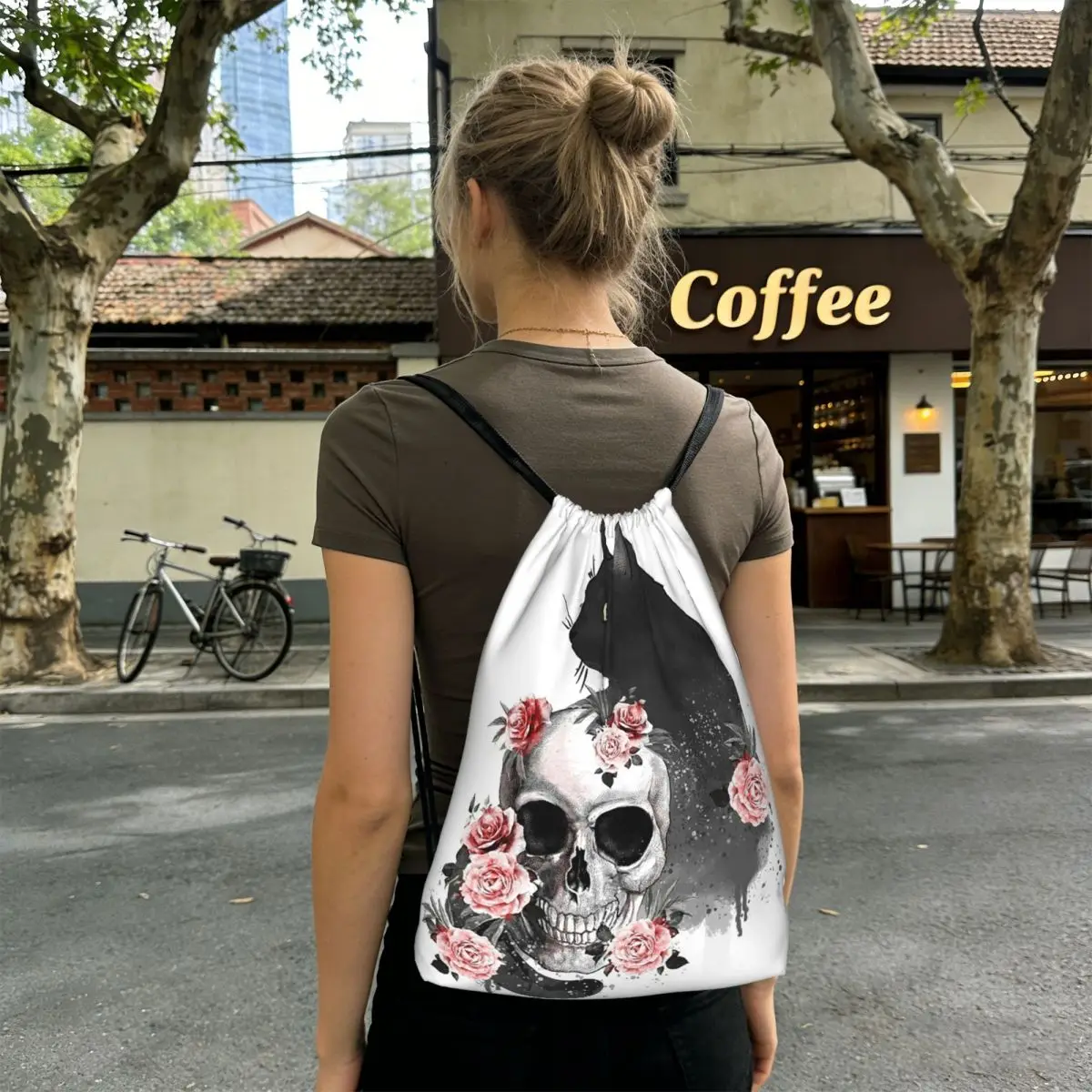 

Gothic Black Cat Stand On Skull Backpacks Casual Drawstring Bundle Pocket Sundries Bag Book Bags for Man Woman School