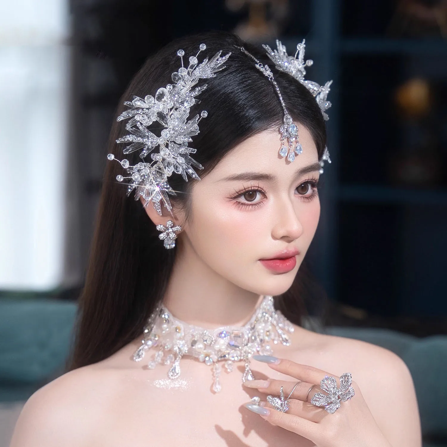 Handmade Crystal Bride Headwear Elegant Wedding Veil for Evening Gown Makeup Banquet Travel Photography Fashion Hair Accessory