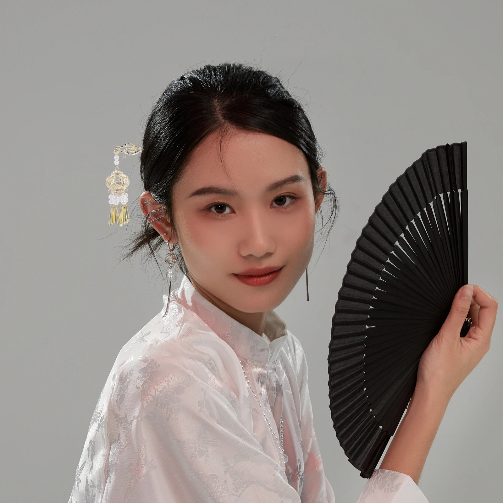 

Sophisticated Tassel Lamp Hair Stick Chinese Style Metal Hair Pin for Buns Women Elegant Accessory Tassel Hairpin