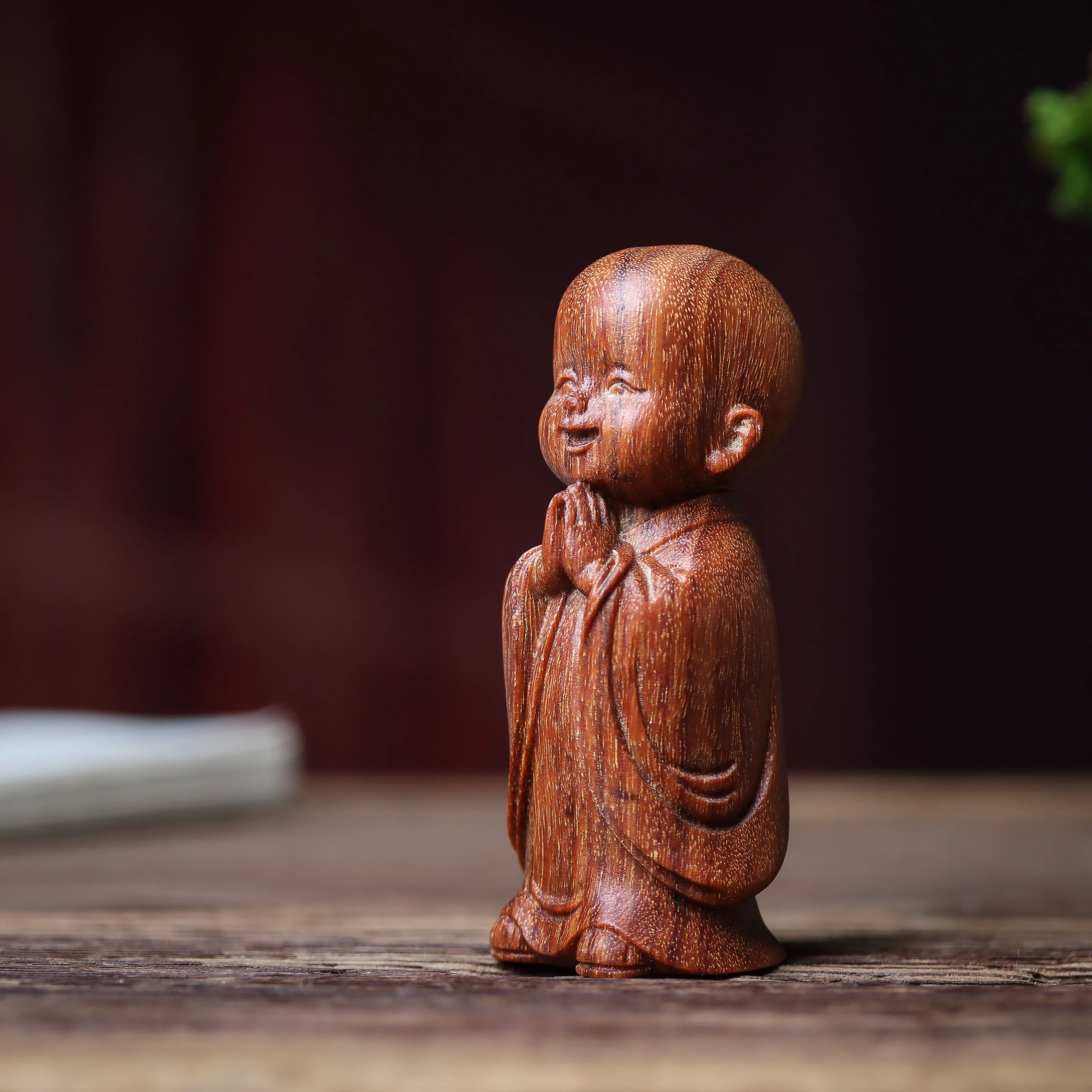 

Wood Carving Zen Retro Samanera Portable Hand Pieces Men and Women Toy Home Decorative Crafts Ornaments