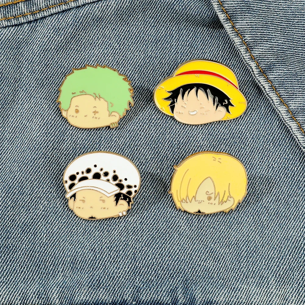 Lot de 4 broches personnages d - Cosplay Anime Zoro avis et prix