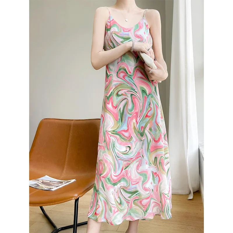 المرأة بلا أكمام فستان ستان الخامس الرقبة عطلة خلات فساتين طويلة مجردة اللوحة بروتيل مثير الحرير الاصطناعي الصيف رداء