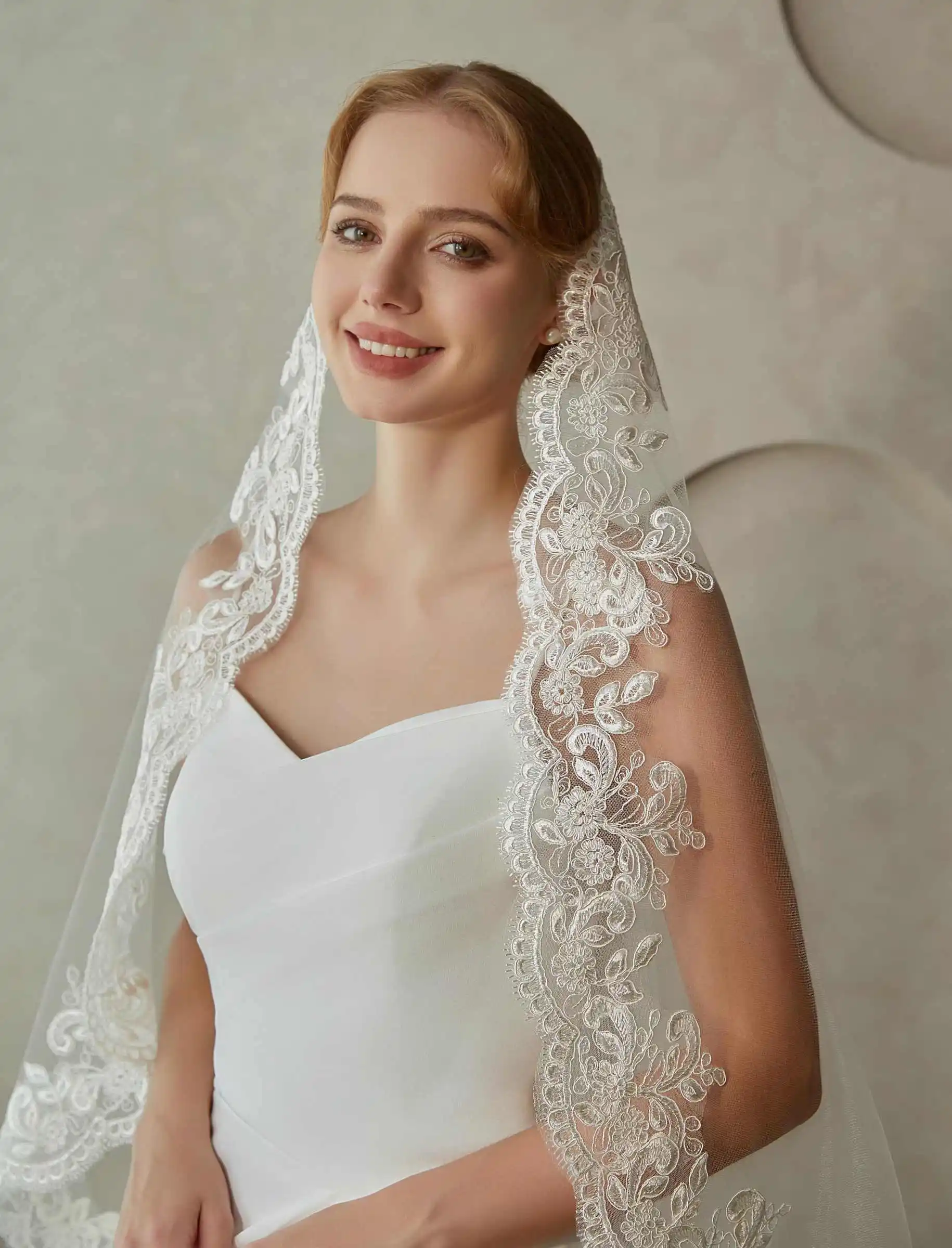 Romantic Chic Bridal Veil Airy Transparent Tulle Flower Decoration Delicate Lace Trimming Long Flowing Train Wedding Banquet