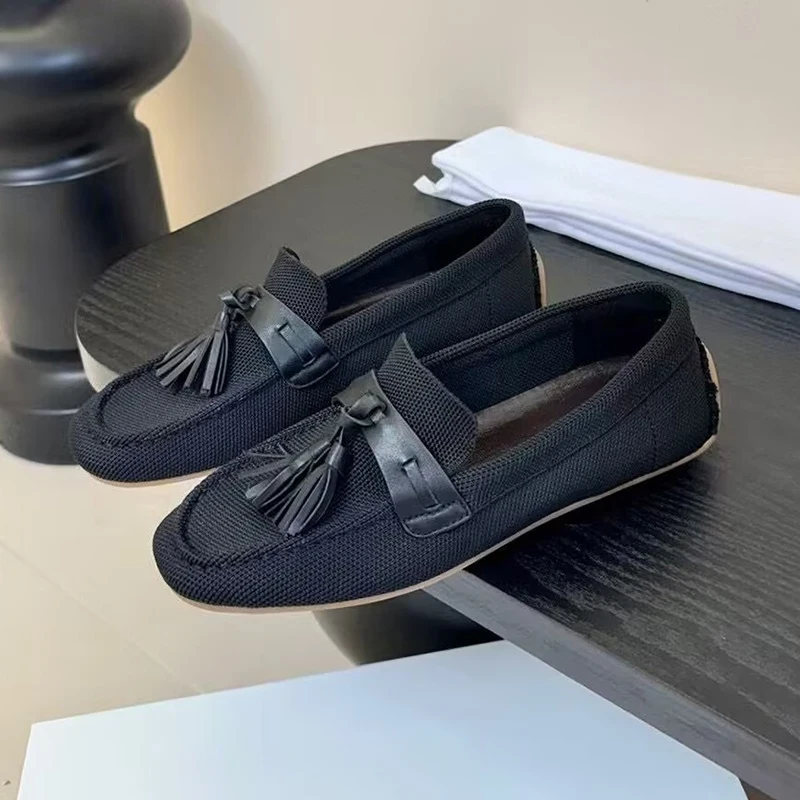 Nuove scarpe basse con decorazione nappa in maglia con punta tonda da donna tinta unita retrò mocassino con bocca superficiale primavera estate capispalla scarpe singole