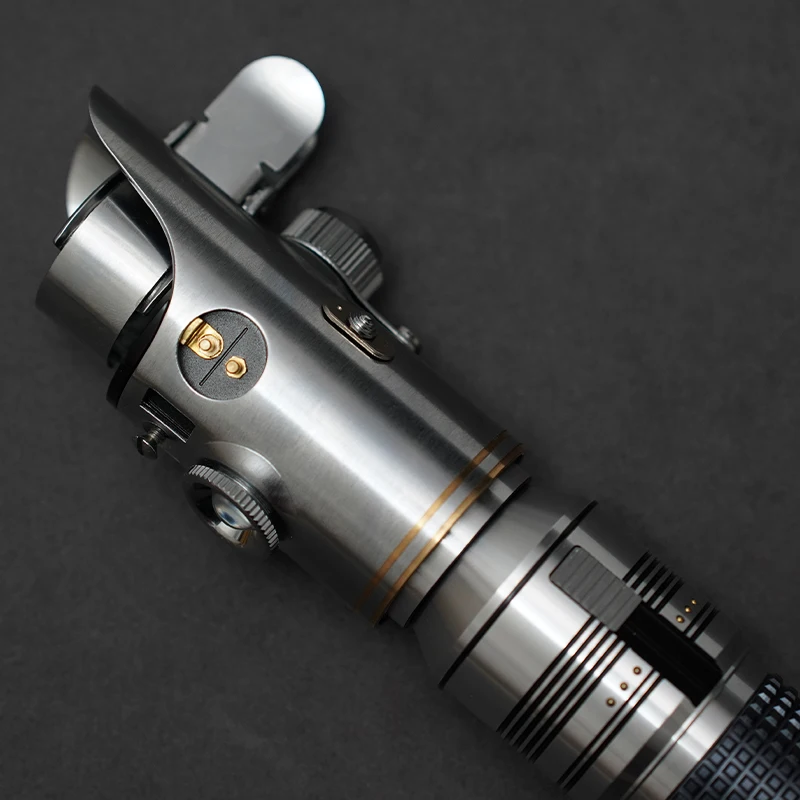 تمديد لعبة 89Sabers Carl A LightSaber: شريحة V3.9 مفتوحة المصدر، مع 19 مؤثرًا بصريًا وصوتيًا، مواد معدنية، دعامة 1:1.