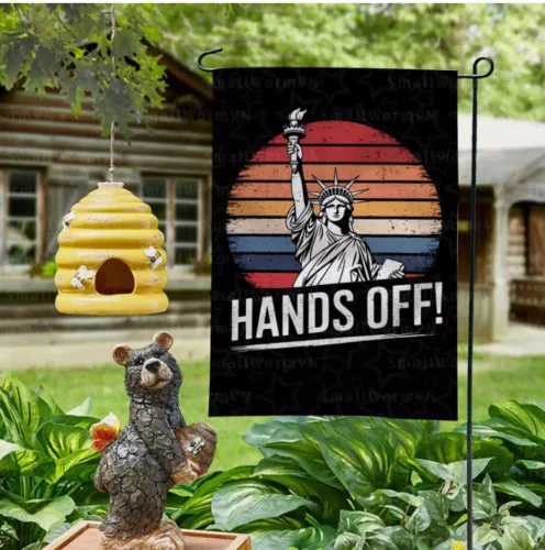 Retro Statue Of Liberty Hands Off Resist Resistance Anti  HOUSE FLAG GARDEN FLAG VVL YYX EEZ