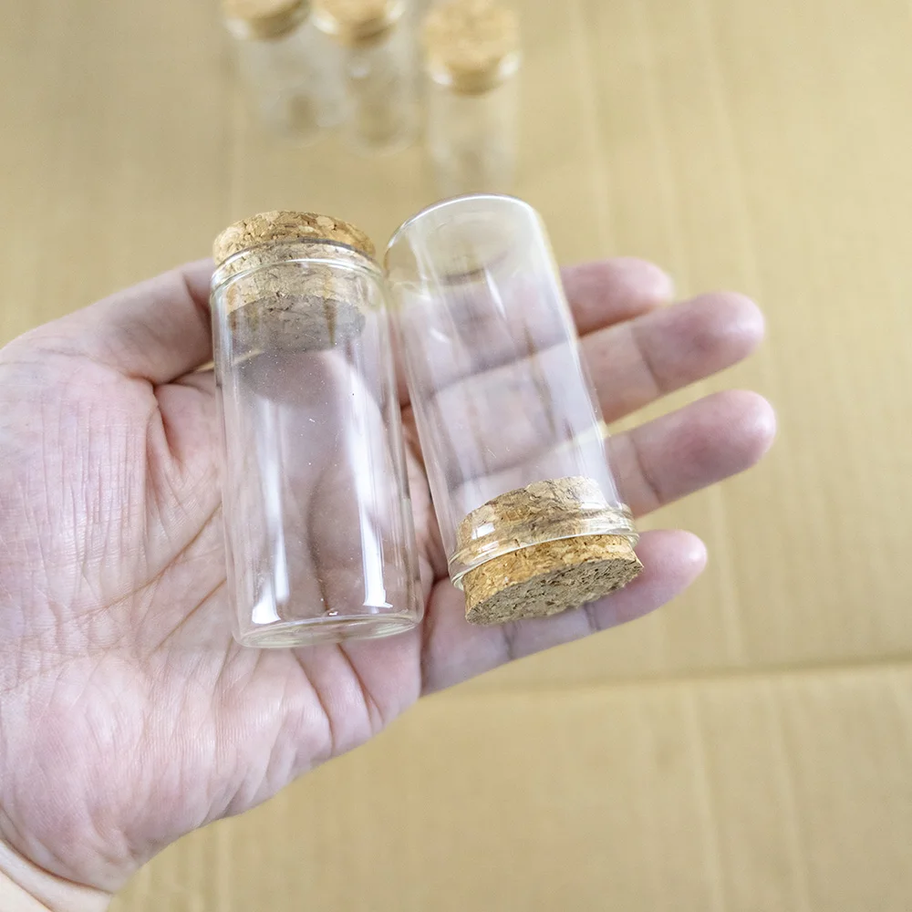 

50pcs/lot 30*60mm 25ml Cork Stopper Glass Bottle Spicy Storage Bottle Container Mini Glass Jars Vials DIY Craft