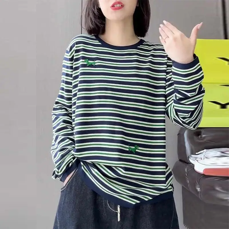 

Autumn New Striped Long-sleeved T-shirt Women's Casual Loose Versatile Bottoming Shirt Embroidered Round Neck Top Pullover