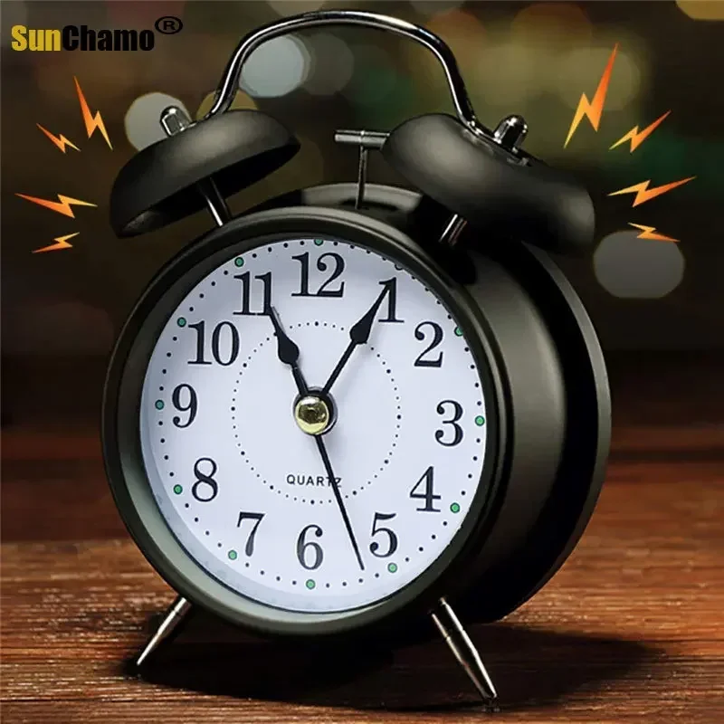 Vintage Alarm Clock with Loud Ringing, Silent Sweep Movement and Night Light, Perfect for Bedroom and Office