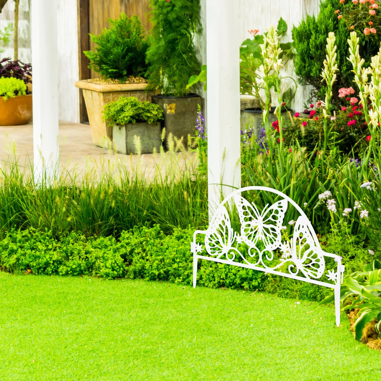 

4Pcs Plastic Garden Fence European Style Lightweight Yard Decor Fence Scene Ornament for Driveways Walkway Borders Flower