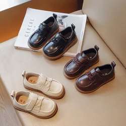 Scarpe in pelle per bambini 2023 primavera autunno nuova scarpa in pelle britannica antiscivolo scarpe da prestazione ragazzo Gril scarpe per bambini scarpe Casual di moda