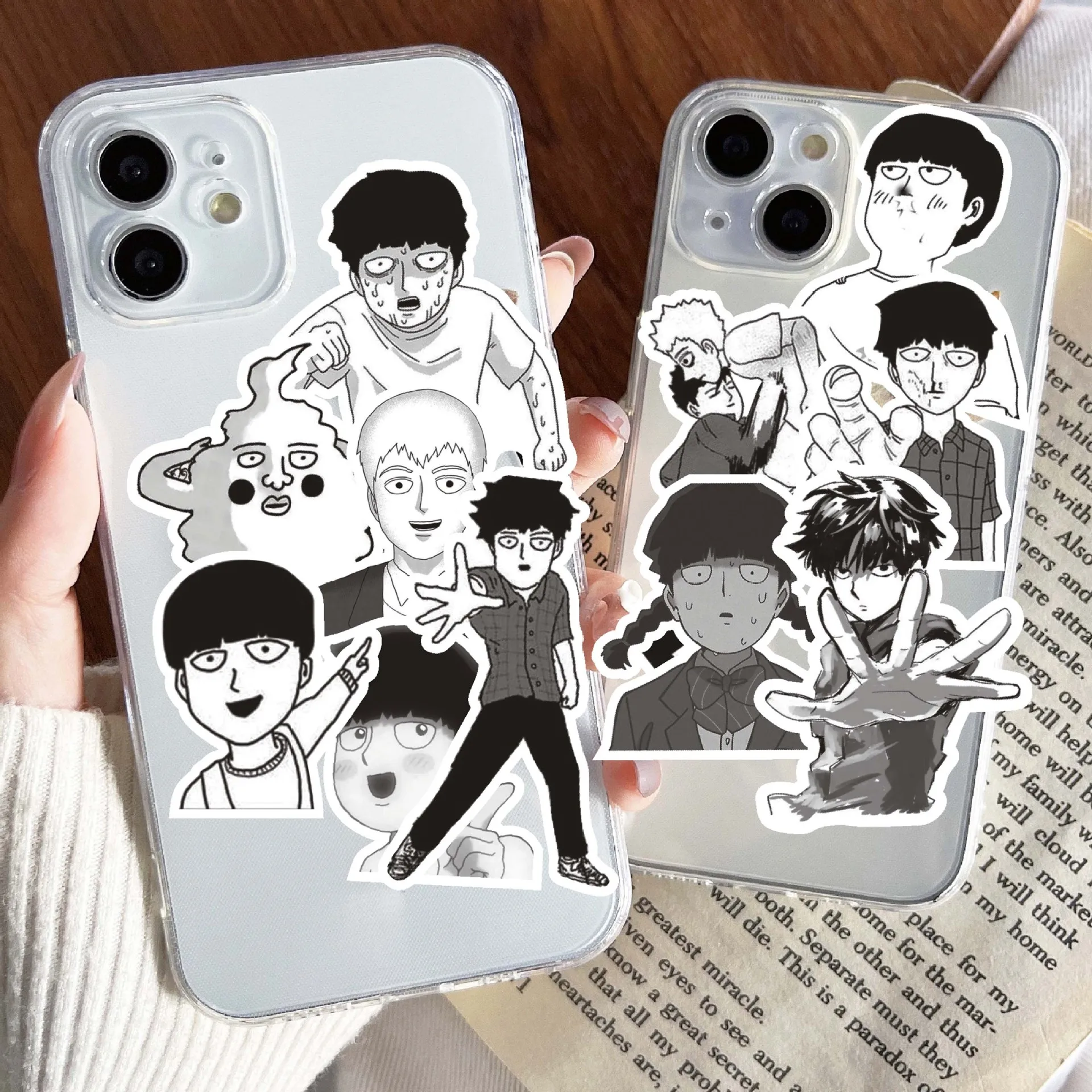 70 sztuk Mob Psycho 100 naklejki czarno-biały komiks peryferyjny walizka kubek wody gitara Laptop dekoracyjne naklejki