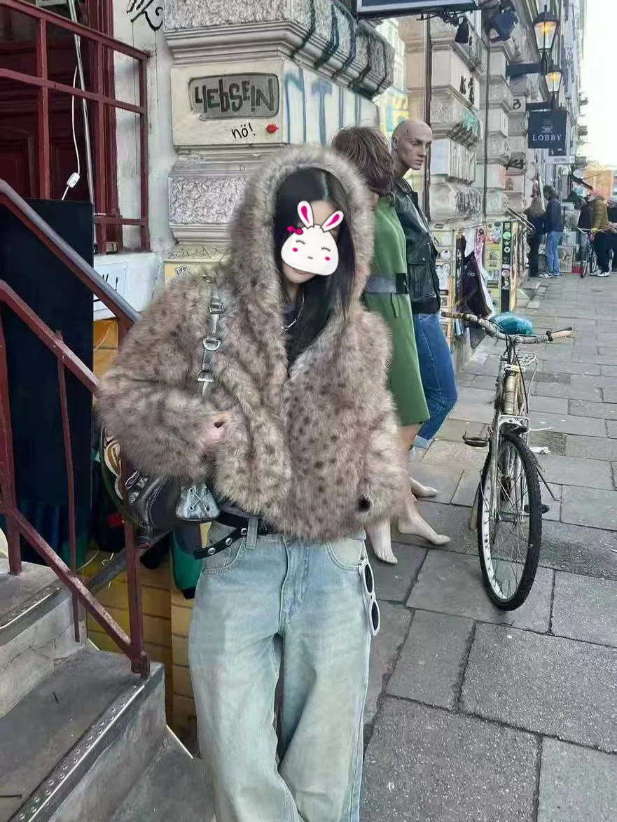 

Faux Fur Leopard Coats Womens Bodywarmer Stretchy Ceremony Female Outfits O-Neck Fourrure Biker-Style Two-Tone Tender Dyed Trend