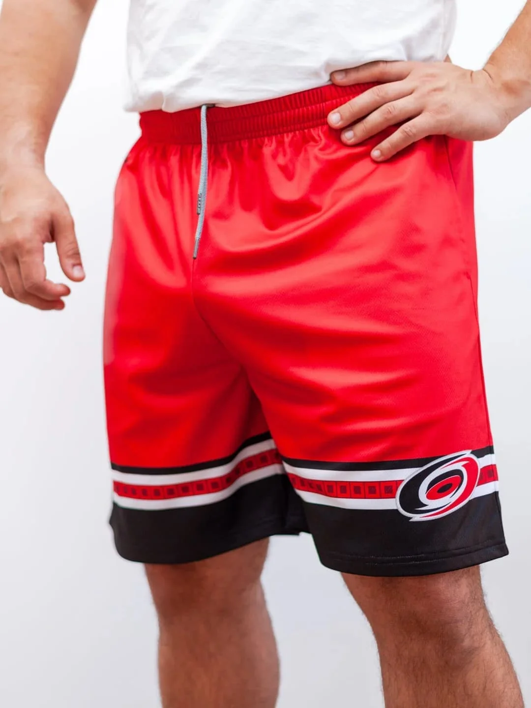 2026 Herren Toronto Maple Leafs Mesh-Sportshorts NHL Eishockey Fan Freizeit-Kurzhose Schnelltrocknend Atmungsaktiv mit Kordelzug Gym Mode – Detail 7