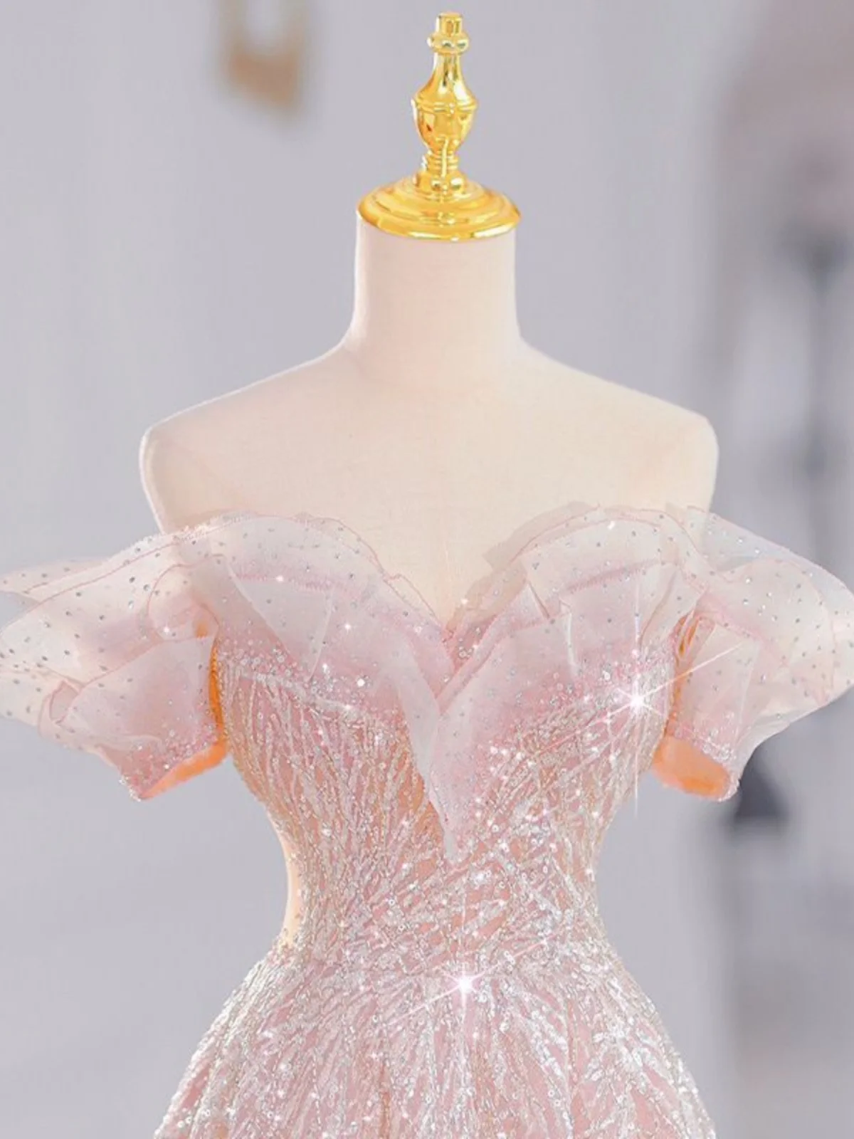 فستان زفاف أنيق بأسلوب الأميرات باللون الوردي، فستان فاخر للخطوبة وحفلات العشاء، موديل جديد لعام 2025