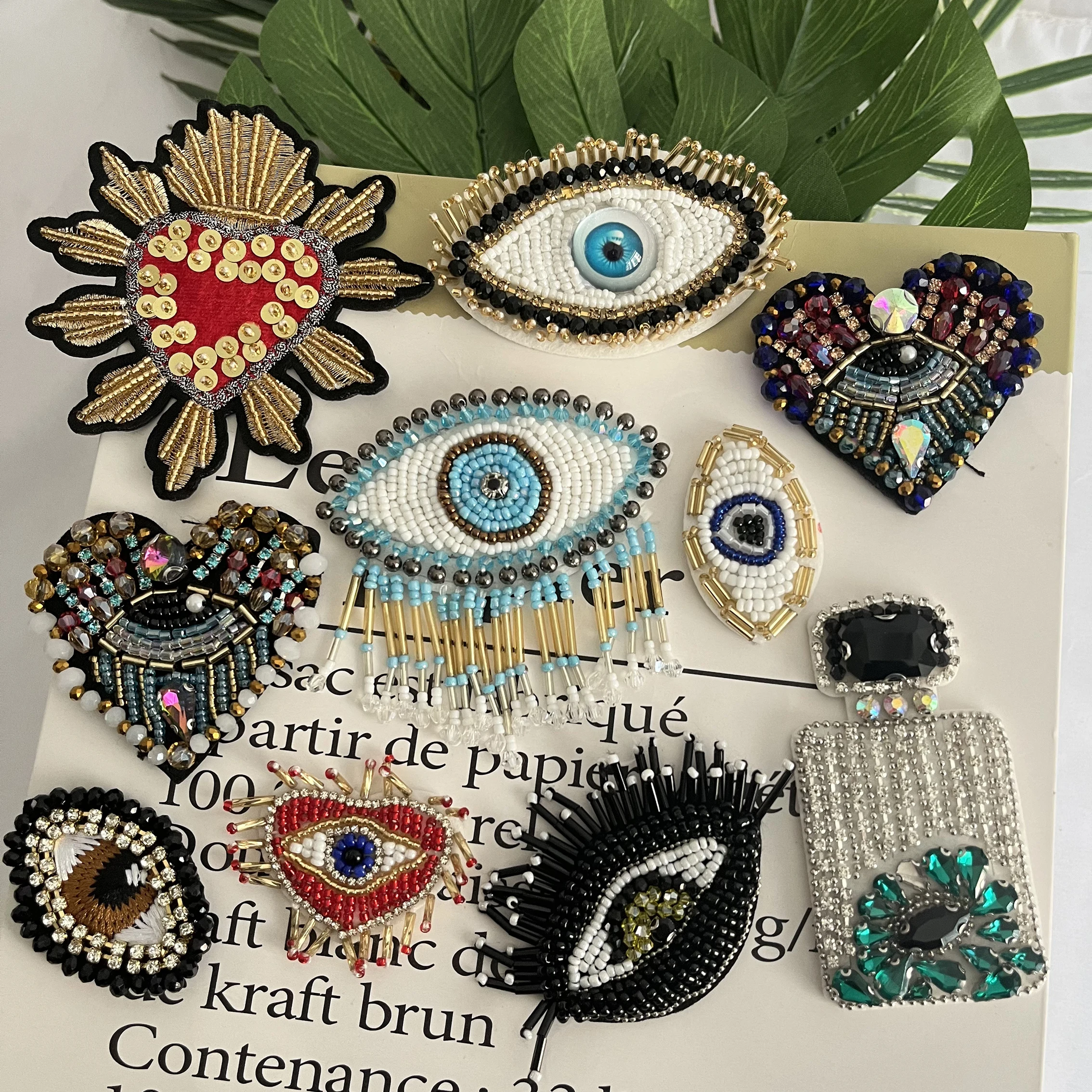 3D Handmade Rhinestone colorful EYES HEARTS Sew on Crystal beaded Patches for clothes bags shoes Cbeading Applique Cute Patch