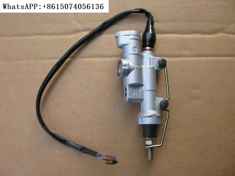 

QM200GY-B QM200GY-F QM250GY-F Battle Mastiff Z5 Rear Hydraulic Brake Upper Pump