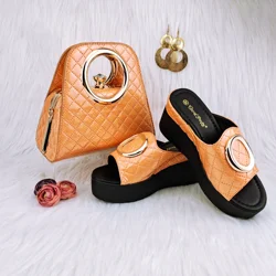 QSGFC autunno colore arancione elegante semplice Versatile rotondo decorazione in metallo sandali da donna comodi sottopiede scarpe e borse Set