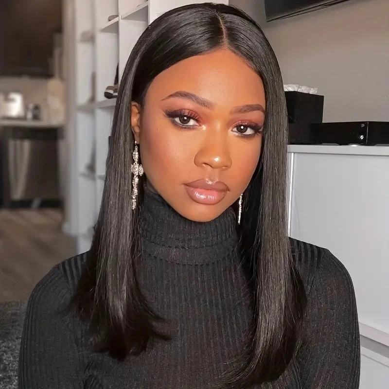 

Fashionable medium-length , African lace front wig