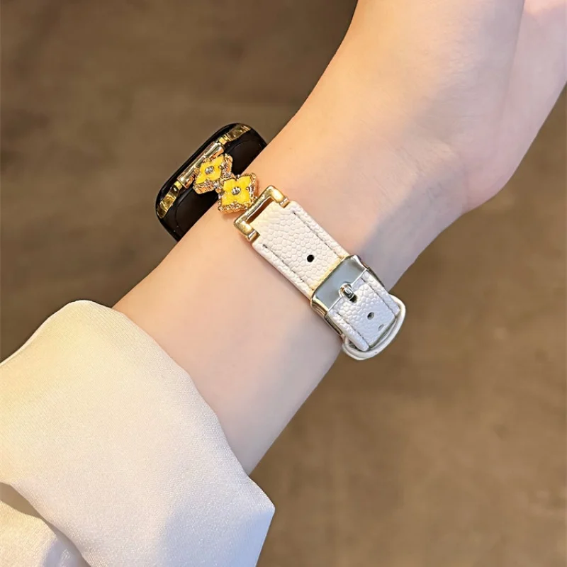 Pelle di semi di pesce trifoglio a quattro foglie design raffinato compatibile con cinturino iWatch 38mm 40mm 41mm 42mm 44mm 45mm 49mm cinturino alla moda