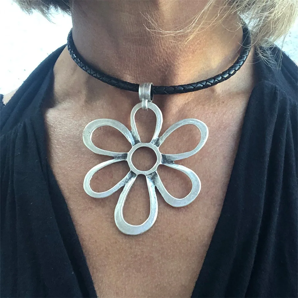 

New Fashion Women Retro Large Bohemian Alloy Flowers Rope Chain Necklace Women Necklace Jewelry Accessories