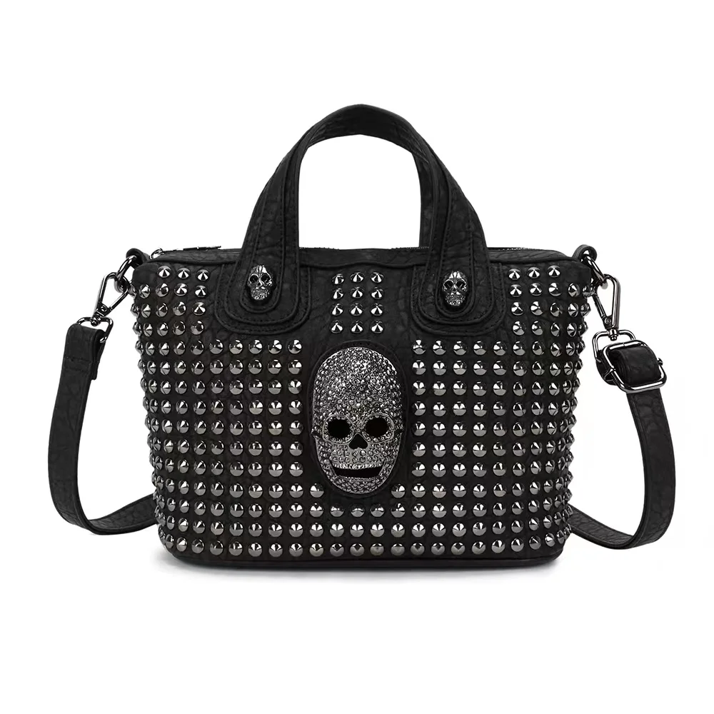 

2022 Hot Sale Fashion Funny Skull Handbag Personality Cool Skull Rivet One Shoulder Crossbody Bag Hobo Tote Bag