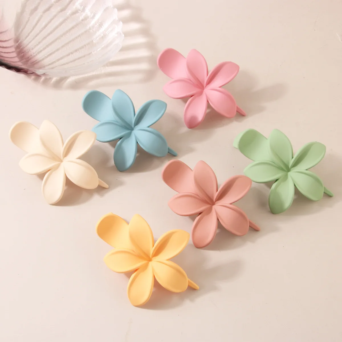 1pc Practical Flower Hair Clip for Women Girls Fashion Simple Duck Beak Clip NEW Candy Color Hair Claws Bangs Hair Clips Female