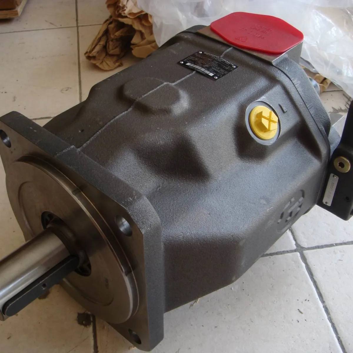 

Axial piston variable displacement pump A10VSO100DRS/32R-VPB12N00