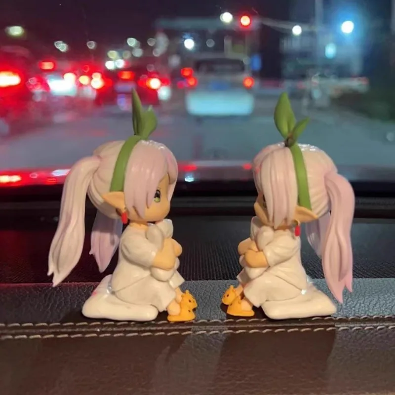 8cm Q Version Pajamas Frieren: Beyond Journey’S End Anime Figure Model Cute Frieren Desktop Ornament Computer Case Decor Gifts