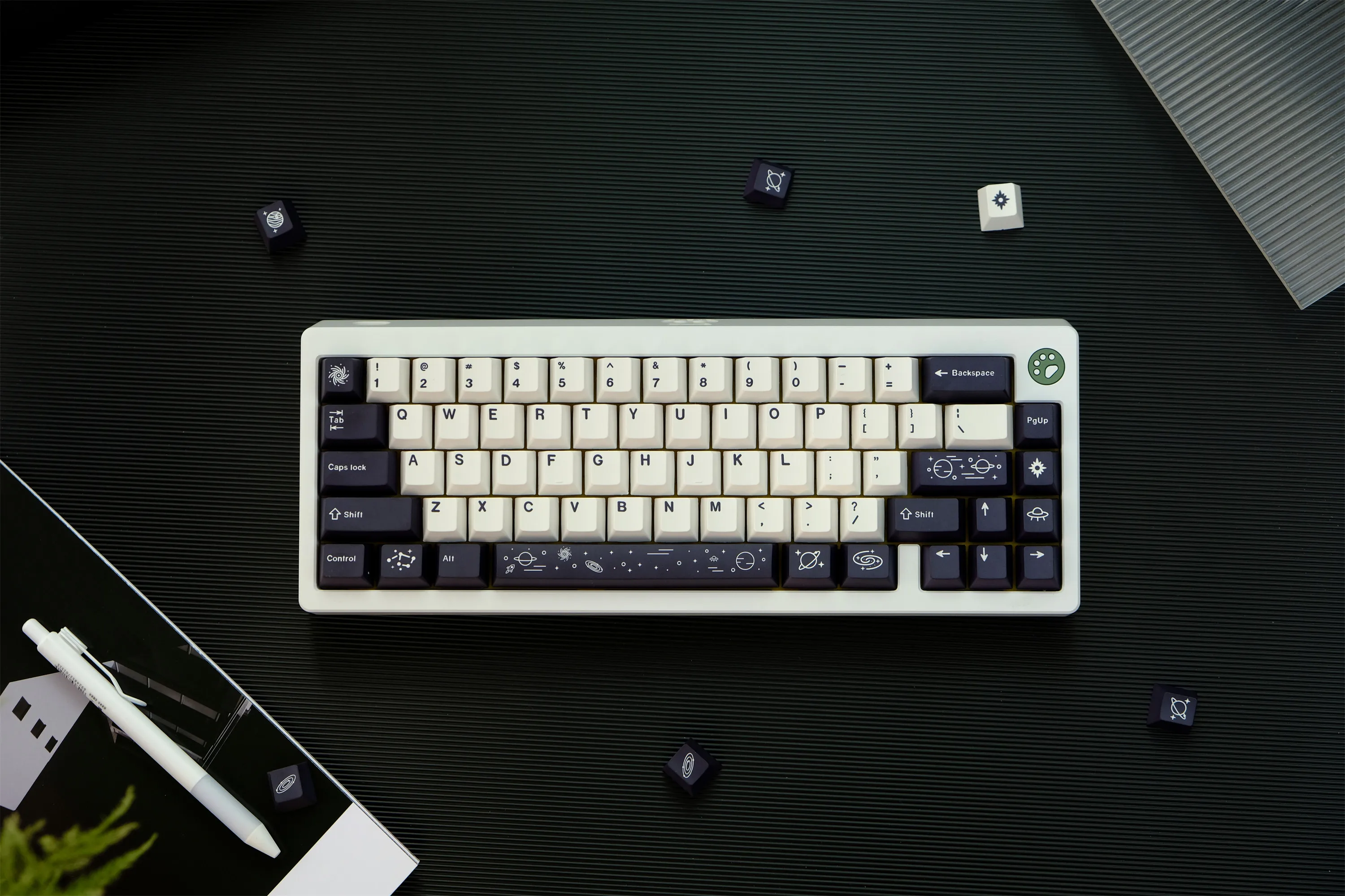 

GMK Galaxy White Keycaps Set 129 KeysPBT Keycaps Cherry Profile DYE-SUB Personalized GMK Galaxy Keycaps For Mechanical Keyboard